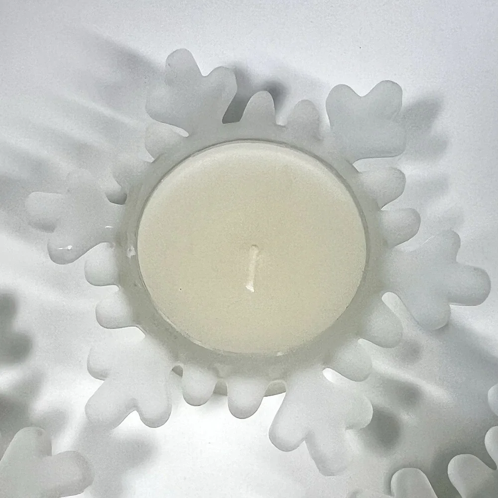 Crate‎ & Barrel Snowflake Frosted Glass Votive Candle Holders Xmas Set of 4 NOB